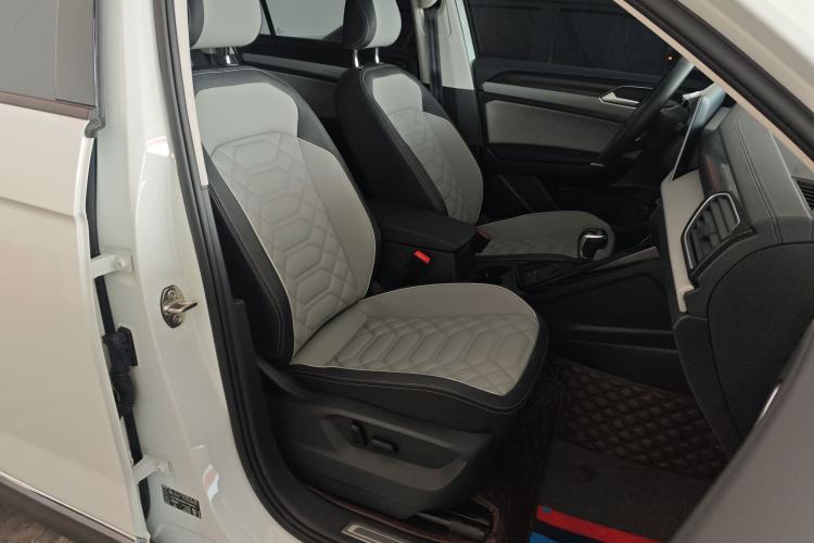 Used Volkswagen Tayron 2023 330TSI Two-Wheel-Drive Luxury Plus Advanced Version
