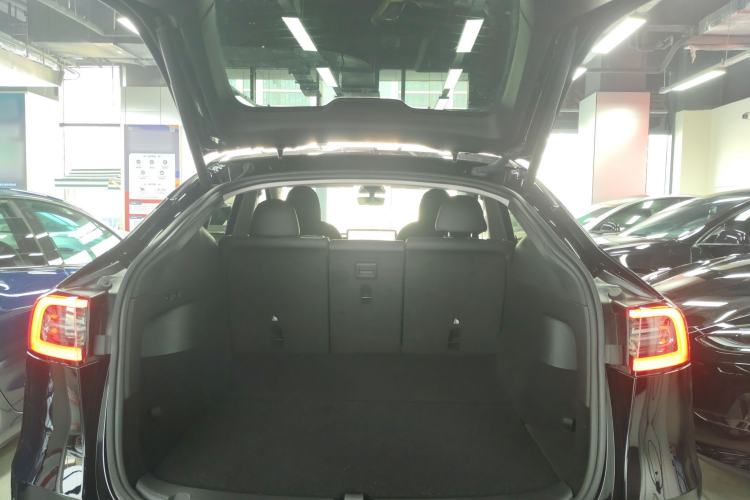 Used Tesla Model Y 2022 Rear-Wheel-Drive Version
