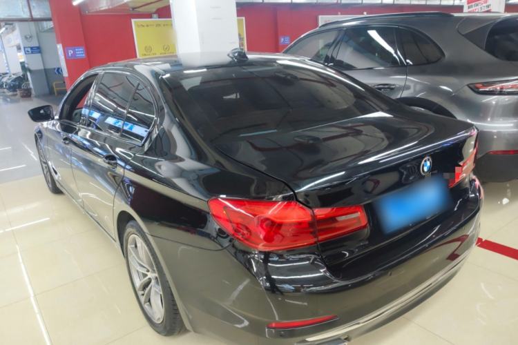 Used BMW 5 Series 2018 525Li Luxury Package
