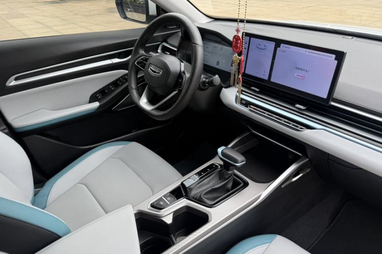 Used Geely Auto Emgrand 2023 4th Generation Champion Edition 1.5L CVT Flagship Model