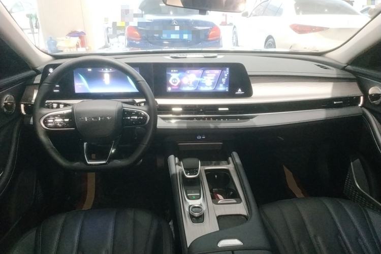 Used Chery Fengyun A8 
