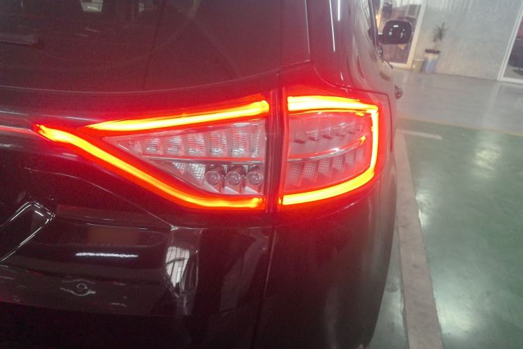 Used Ford Edge 2018 Facelifted EcoBoost 245 Two-Wheel-Drive Platinum Edition 5 Seats China V Emission Standard
