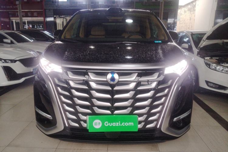 Used Denza D9 2025 DM-i Intelligent Drive 1020 Four-Wheel Drive Prestige Model