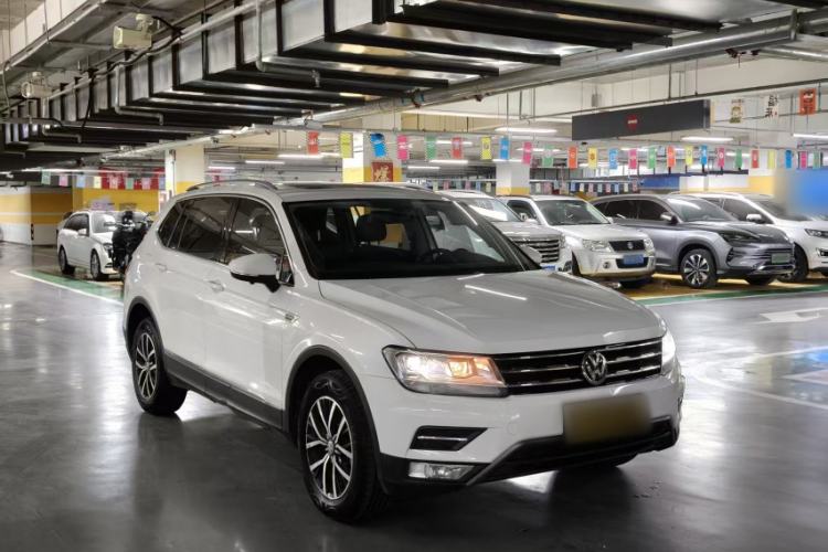 Used Volkswagen Tiguan L 2018 330TSI Automatic Two-Wheel Drive Luxury Edition