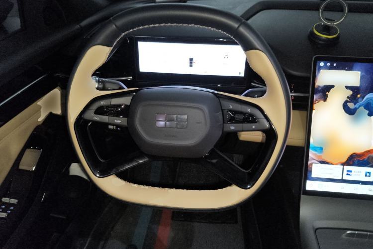 Used  L6 2023 60km PLUS