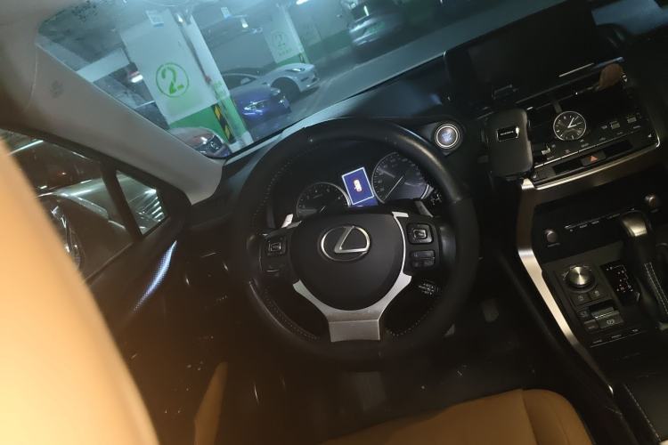 Used Lexus NX 2020 200 All-Wheel Drive Fēngshàng Version China VI Standard
