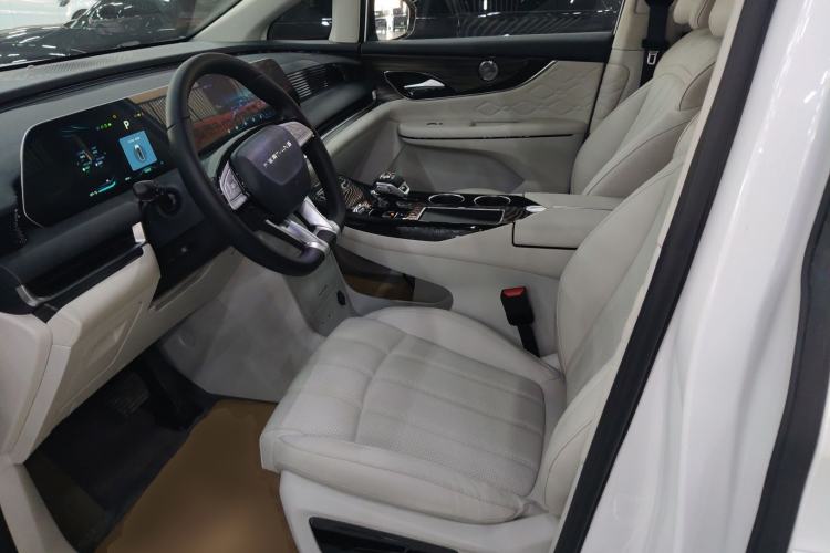 Used FORTHING Xinghai V9 
