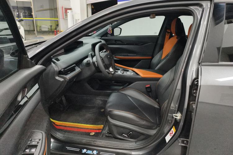 Used Changan UNI-V 2022 1.5T Prestige Version
