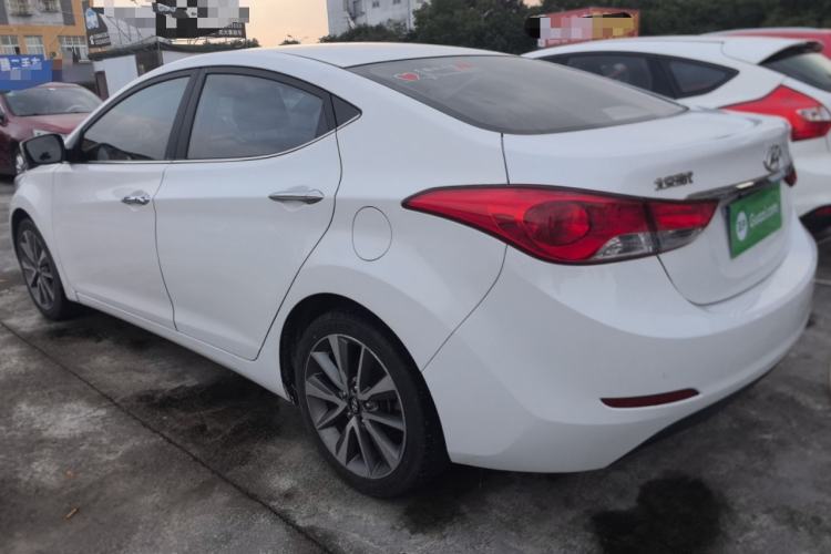 Used Hyundai Elantra 2015 1.6L Automatic Leading Model
