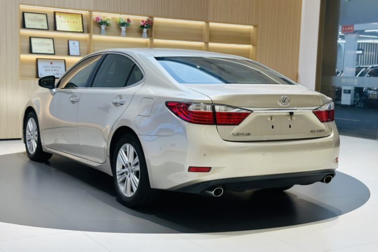 Used Lexus ES 2013 250 Elite Edition
