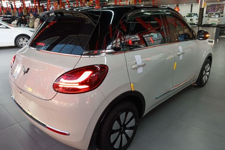 Used Wuling Bingo 2024 333 km Enjoyment Version
