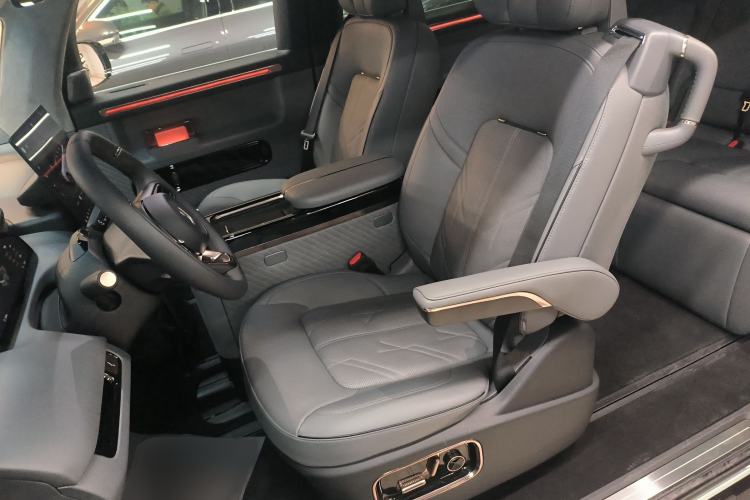 Used Zeekr MIX 2025 Long-Range Intelligent Driving Edition
