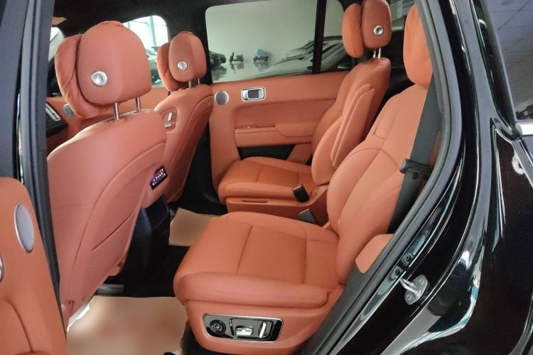 Used Li Auto L8 2025 Pro Smart Refresh Edition
