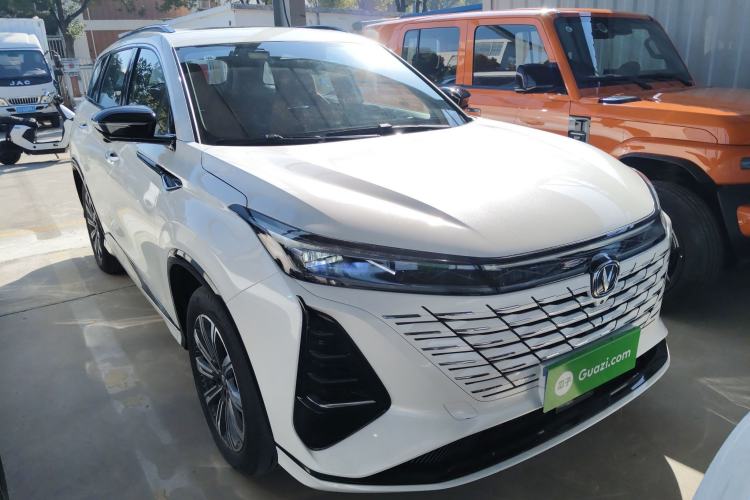 Used Changan CS75 PLUS 2024 3rd Generation Champion Edition 1.5T Intelligent Drive Dynamic Model
