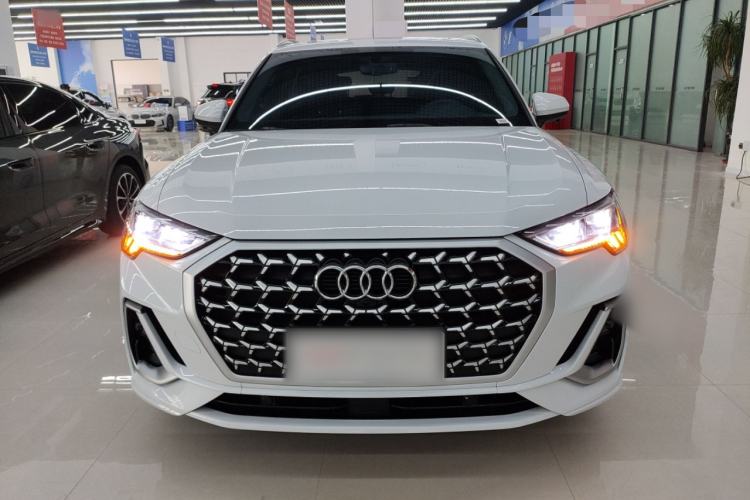 Used Audi Q3 2024 35 TFSI Fashion Dynamic Edition
