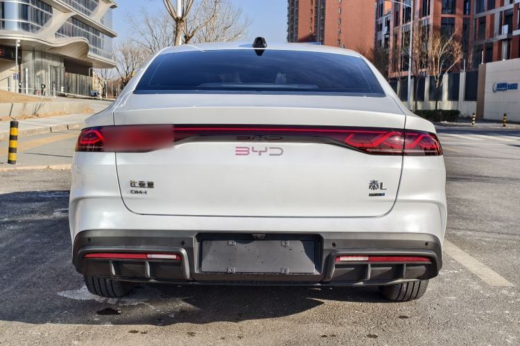 Used BYD Qin L 2025 DM-i Smart Drive 80KM Leading Model