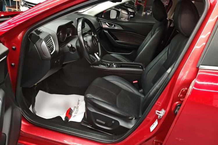 Used Mazda Mazda 3 Axela 2017 Sedan 2.0L Automatic Flagship Model China V Standard
