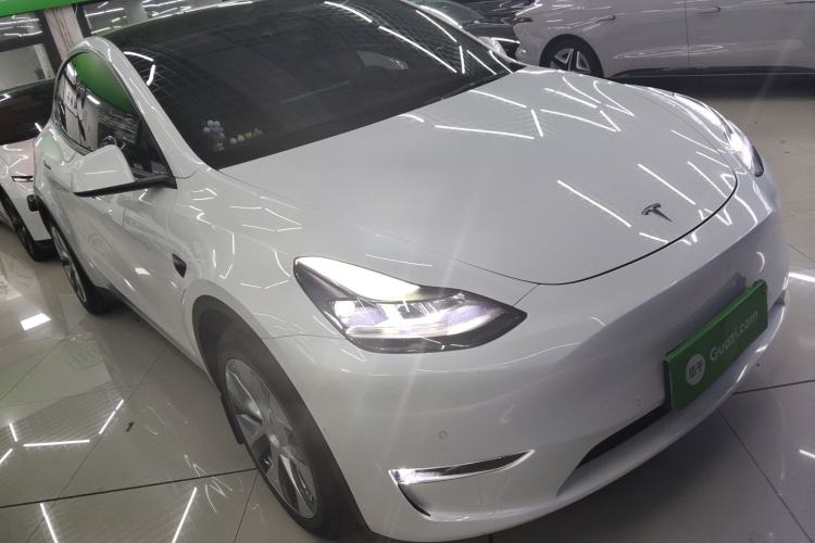 Used Tesla Model Y 2022 Long-Range All-Wheel-Drive Version