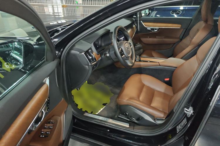 Used Volvo S90 2025 B5 Zhiyi Luxury Edition
