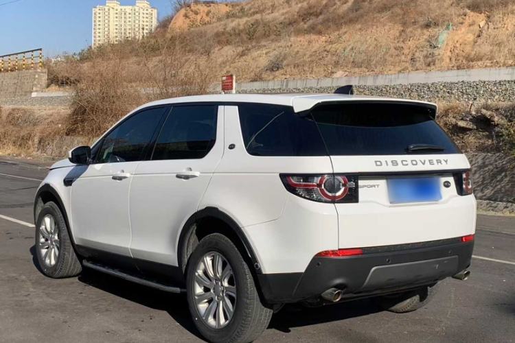 Used Land Rover Discovery Sport 2019 240 PS SE Version China VI Standard

