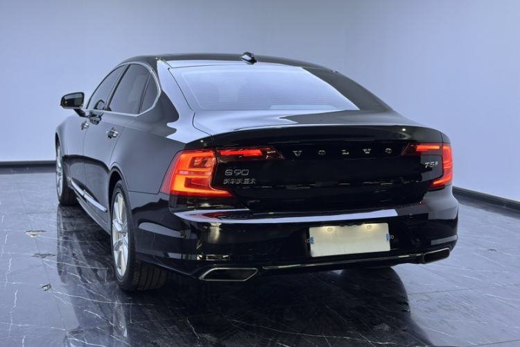 Used Volvo S90 2020 Facelifted T5 Zhiyi Luxury Edition
