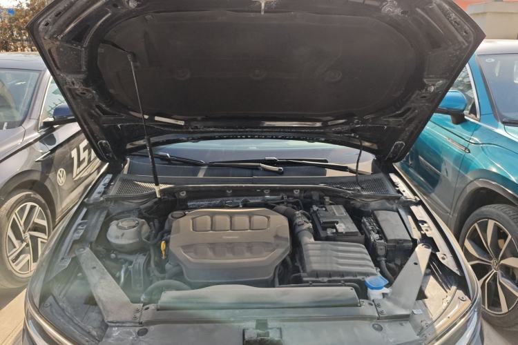 Used Volkswagen Magotan 2023 2 Million Units Commemorative Edition 330TSI DSG Luxury Version
