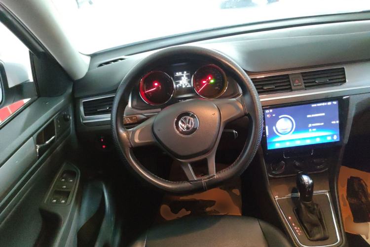 Used Volkswagen Bora 2017 1.6L Automatic Fashion Model