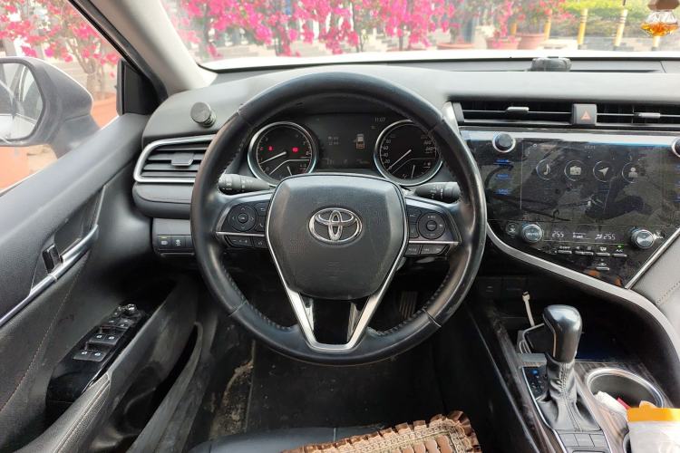 Used Toyota Camry 2019 2.5G Luxury Edition China VI Standard