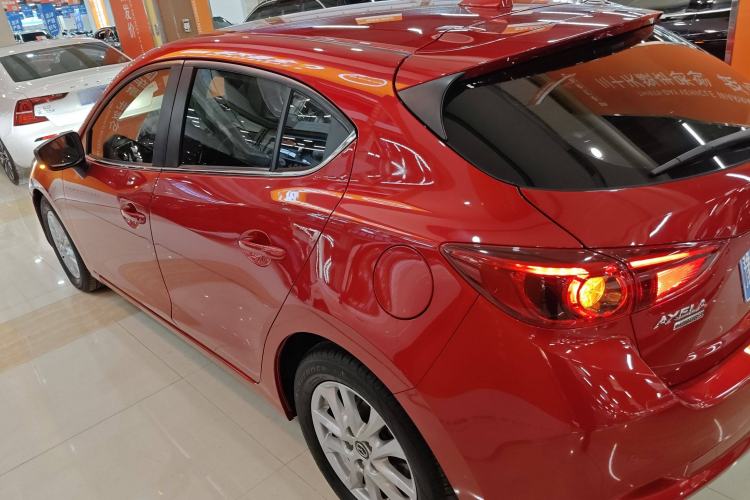 Used Mazda Mazda 3 Axela 2017 Hatchback 1.5L Automatic Luxury Model Emission Standard China V