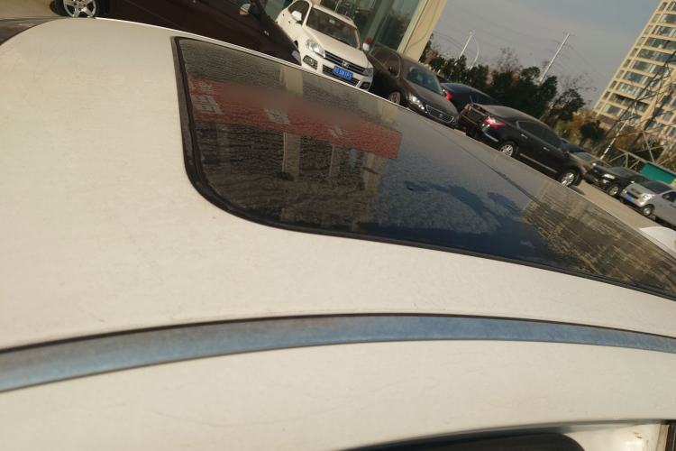 Used Zotye Z700 2016 1.8T DCT Elegant Version
