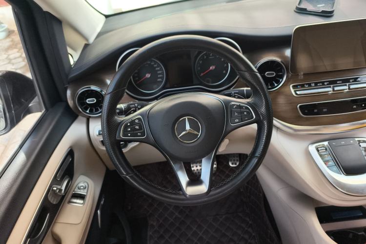 Used Mercedes-Benz V-Class 2020 V 260 L Long-wheelbase Luxury Edition