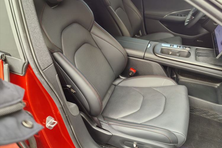 Used  SU7 2024 Rear-Drive Ultra-Long Range Advanced Pro-Level Intelligent Driving Version
