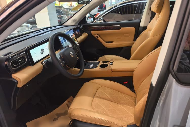 Used Leapmotor C11 2024 Range-Extended 300 Luxury Edition
