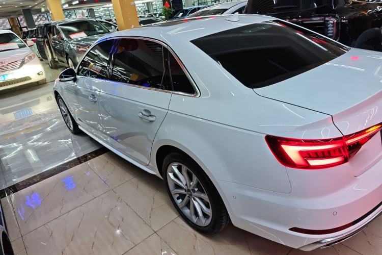 Used Audi A4L 2019 40 TFSI Fashion Edition China VI Emission Standard