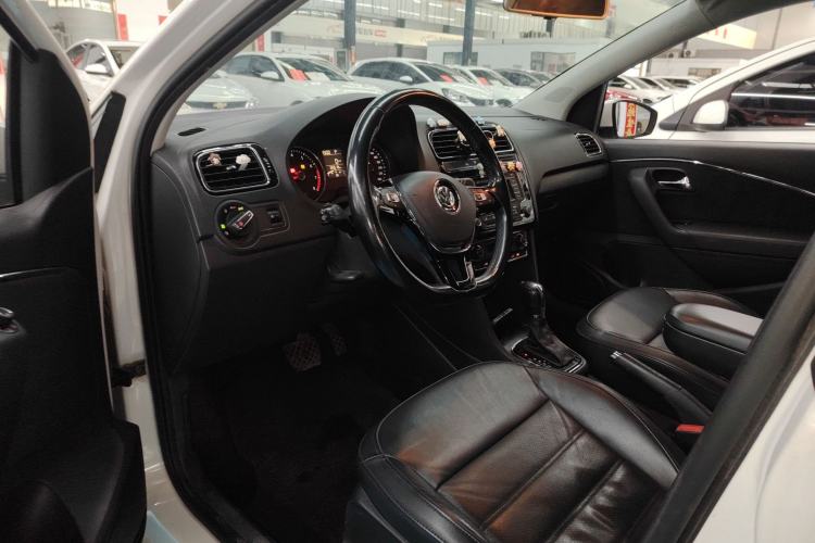 Used Volkswagen Polo 2014 1.6L Automatic Luxury Edition