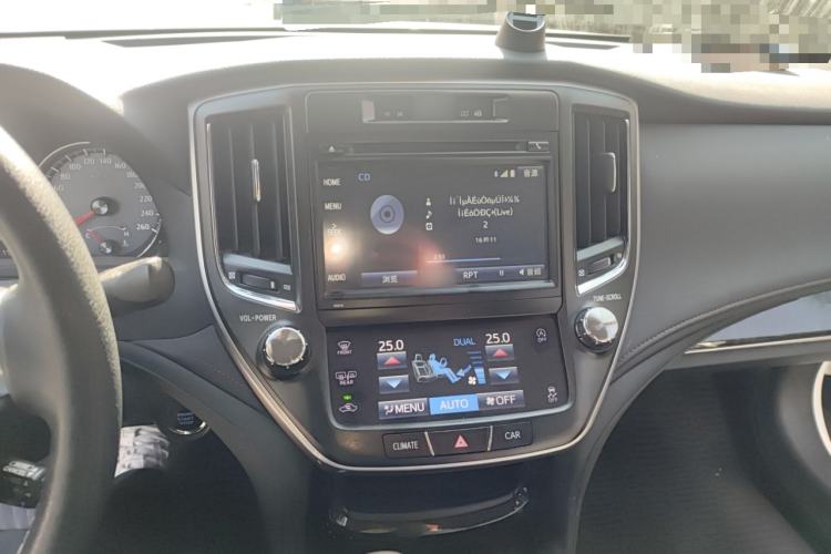 Used Toyota Crown 2015 2.0T Fashion Edition
