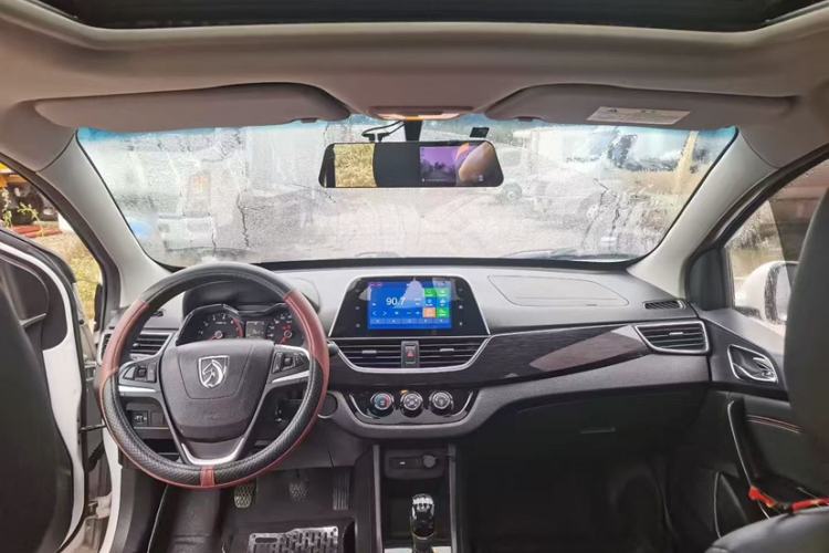 Used Baojun 310 2016 1.2L Manual Luxury Model