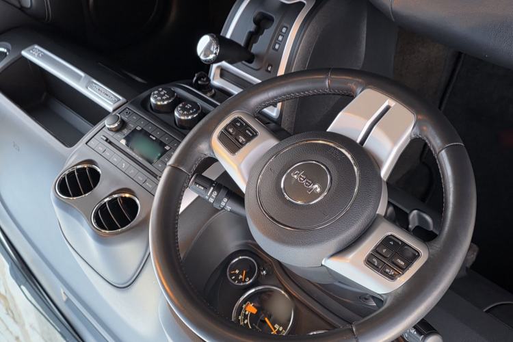 Used  Compass (Import) 2014 Revised Version 2.4L Four-Wheel Drive Comfort Edition
