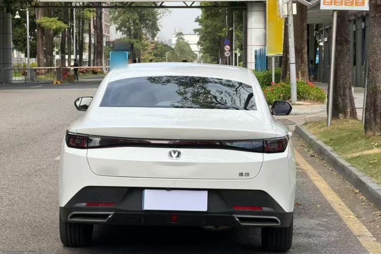 Used Changan Eado 2025 Blue Whale 1.5T 500Bar Prestige Model
