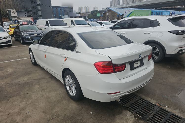 TDK.VehicleDetails.img