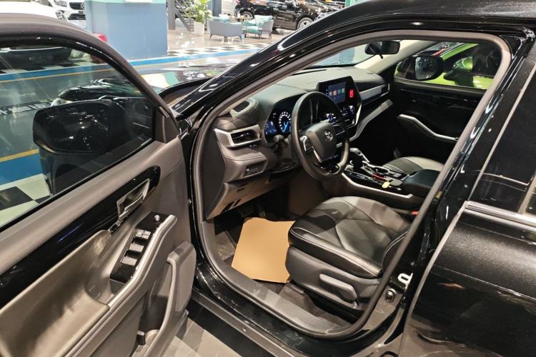 Used Toyota Highlander 2022 Dual-Engine 2.5L Two-Wheel Drive Elite Edition 5 Seats
