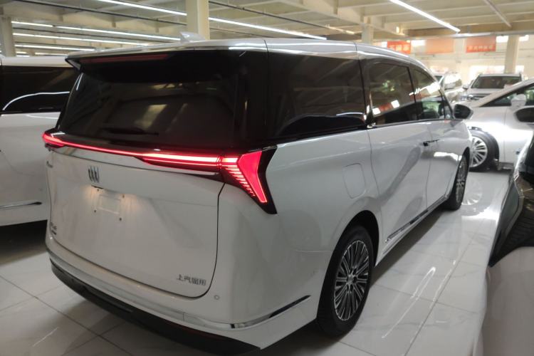 Used Buick GL8 New Energy 2024 Lu Zun Luxury Edition 6-Seater
