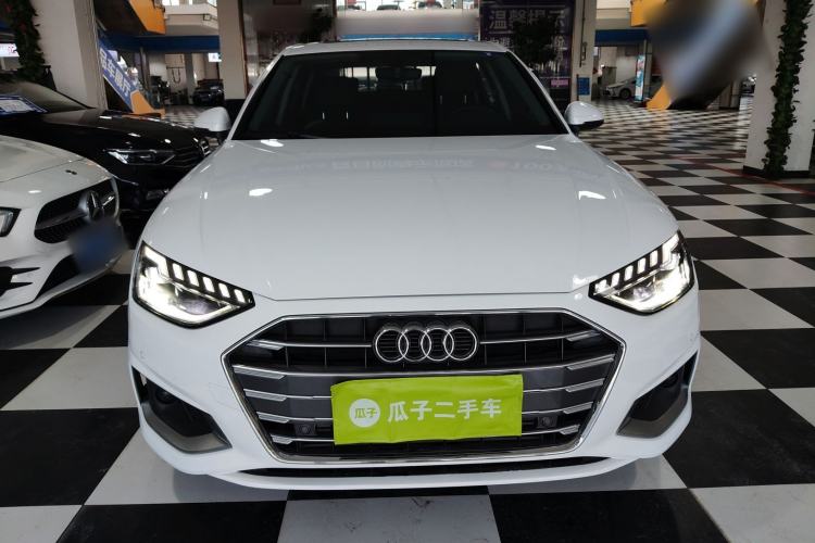 Used Audi A4L 2022 40 TFSI Stylish and Elegant Edition
