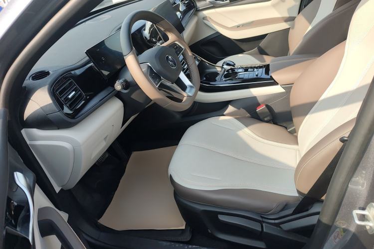 Used BYD Qin PLUS 2024 HONOR Edition DM-i 55KM Leading Model
