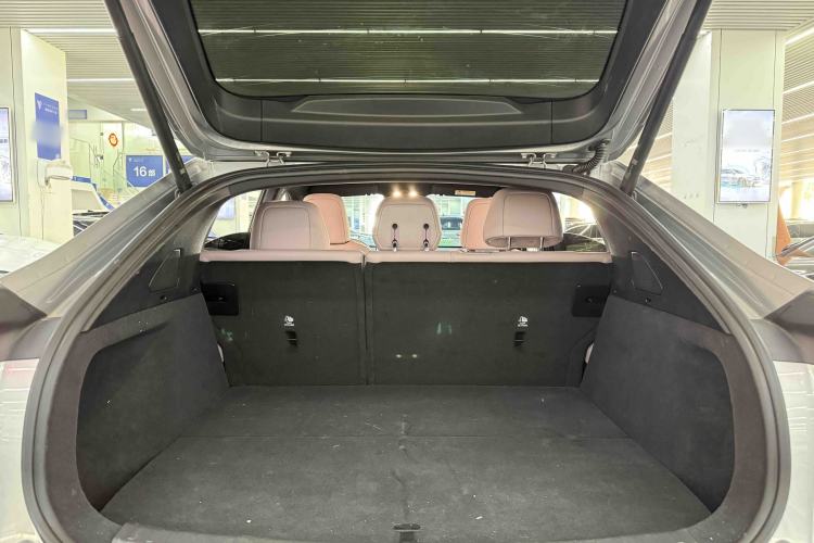 Used ONVO L60 2024 60 kWh Rear-Drive Version