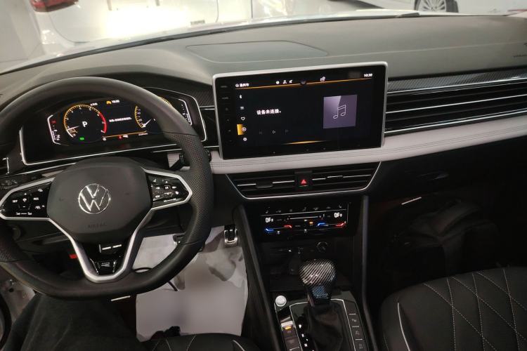 Used Volkswagen Tiguan L 2023 330TSI Automatic Two-Wheel Drive R-Line Enjoyment Edition
