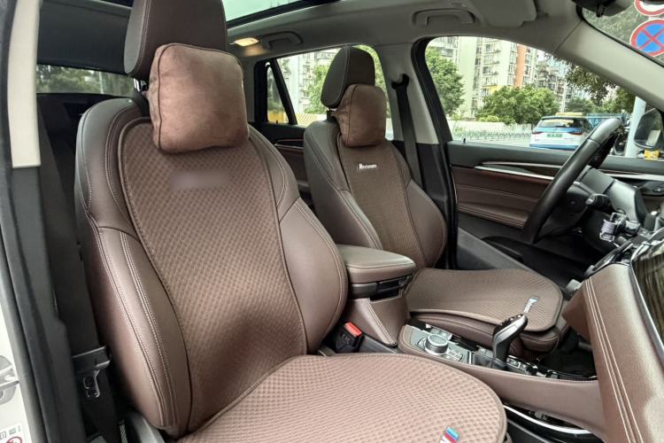 Used BMW X1 2022 xDrive25Li Luxury Model
