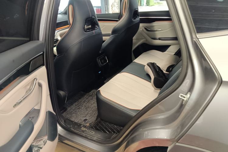 Used BYD Song PLUS New Energy 2024 HONOR Edition DM-i 110km Flagship PLUS
