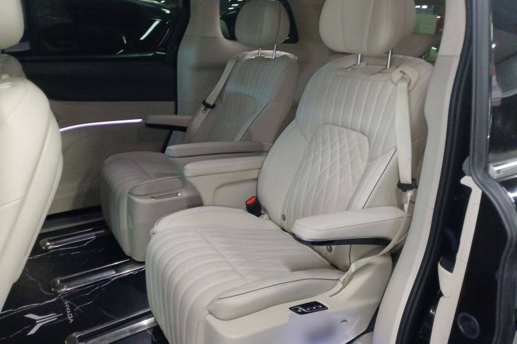 Used VOYAH Dream 2024 PHEV Ultra-Long Range Flagship Edition
