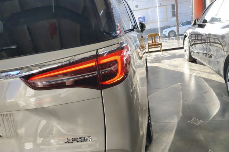 Used Buick GL8 2023 ES Lu Zun Deluxe Model
